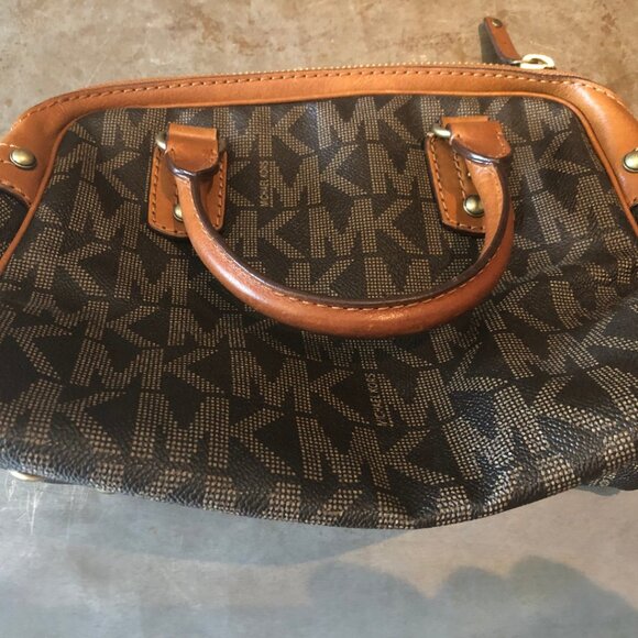 Michael Kors Small Logo Print Handbag - Picture 2 of 5